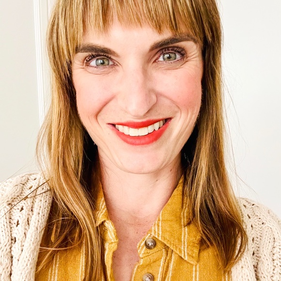 Meet your Posher, Danica - Picture 1 of 1